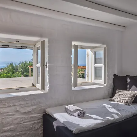 Sabia, Ambelas Ferienhaus *