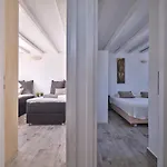 Sabia, Ambelas * Parikia (Paros)