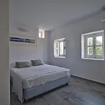 Sabia, Ambelas Holiday home *